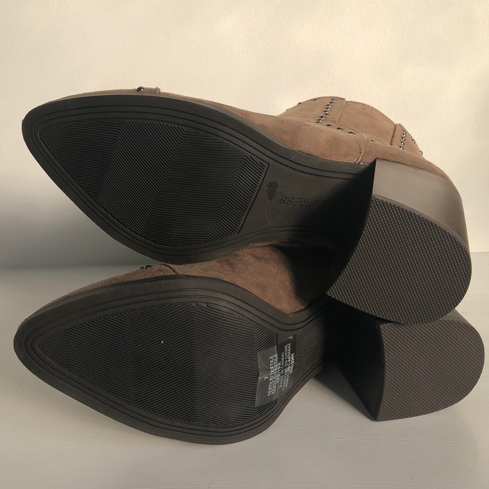 Booties - Picture 3 of 4